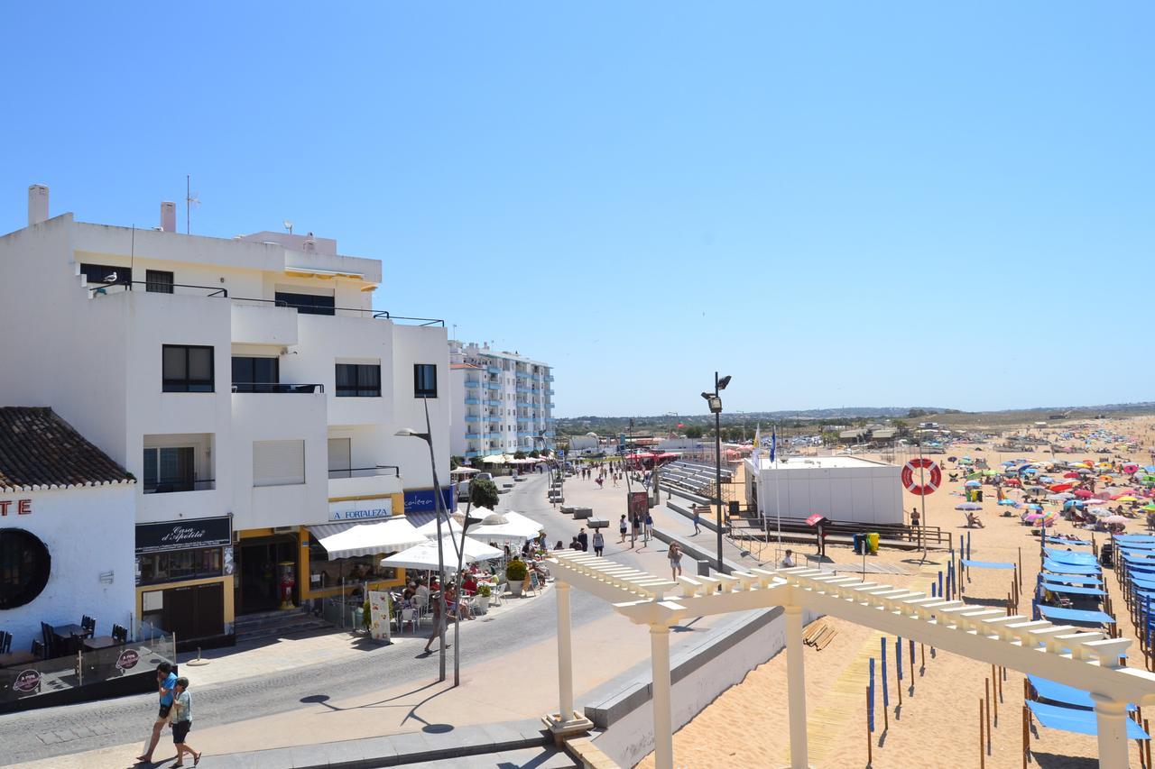 Apartamento Pe Na Areia, Armação de Pêra מראה חיצוני תמונה